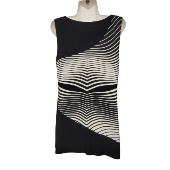 Sleeveless Black and White Abstract Print Top Size 8 - Picture 3 of 11